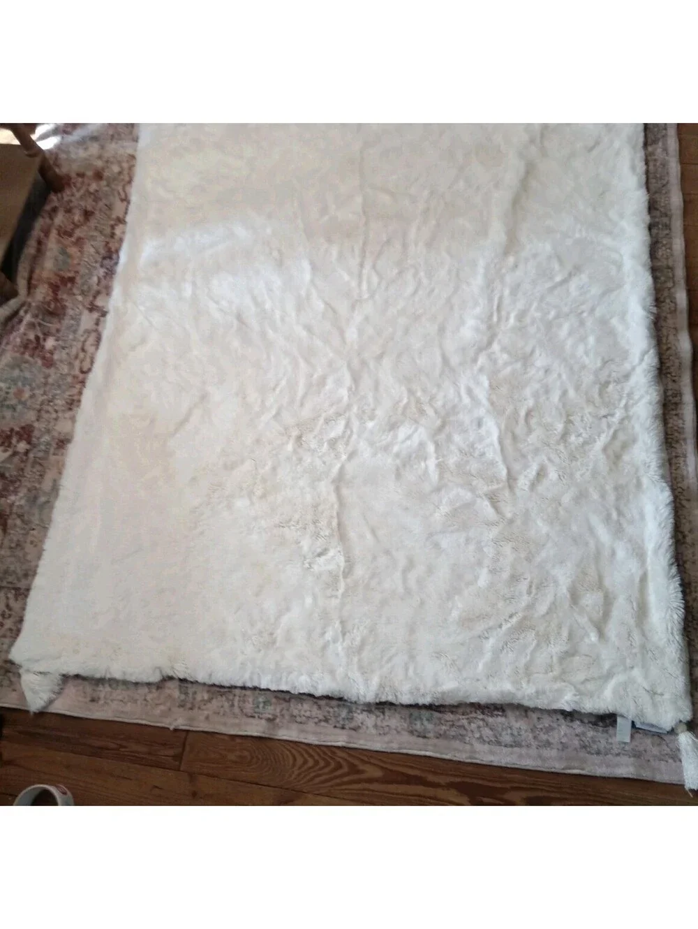 Lisa Vanderpump Faux Fur Throw Blanket Ivory White 60x50 Tassel Bed Runner Soft